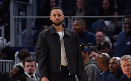 Stephen Curry reportedly out another 10 days with lingering knee issue