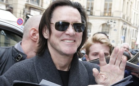 Celebrity Doctor Defends Jim Carrey After Brutal Online Reactions To His New Look