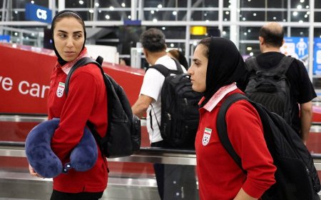 Ex-Iranian women's soccer star empathizes with national team, breaks down sharing story of father's death