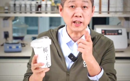 他们给椰子水做了个亲子鉴定 结果真查出隔壁老王了