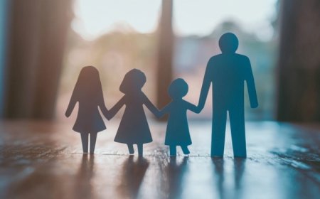 直通部委｜去年法院发出2.3万余份家庭教育指导令 外交部再提醒暂勿前往伊朗及周边地区