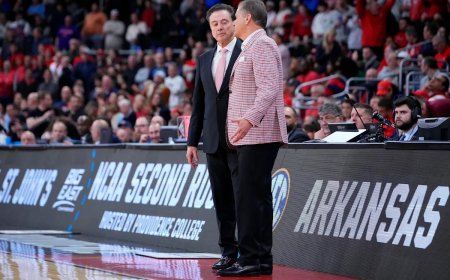 Rick Pitino, John Calipari headline Kentucky ties in NCAA Sweet 16