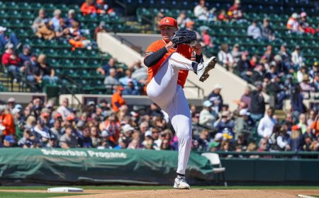 Here's who will make MLB playoffs, win big awards in 2026