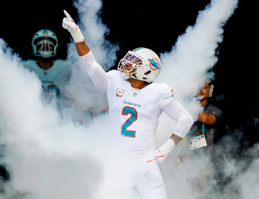 Released Dolphins LB signs three-year deal with AFC East rivals