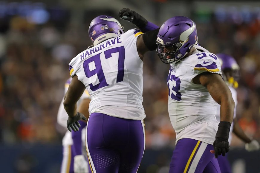 Vikings Officially Release Jon Allen and Javon Hargrave