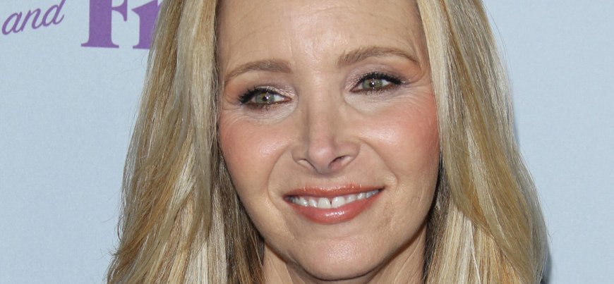 Lisa Kudrow Reveals Simple Secret To 30-Year Marriage