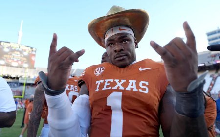 Texas coach Sark says this junior isn't 'ruining practice' anymore