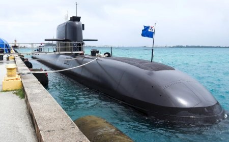 韩国潜艇远航停靠关岛，将到加拿大推销争夺潜艇订单