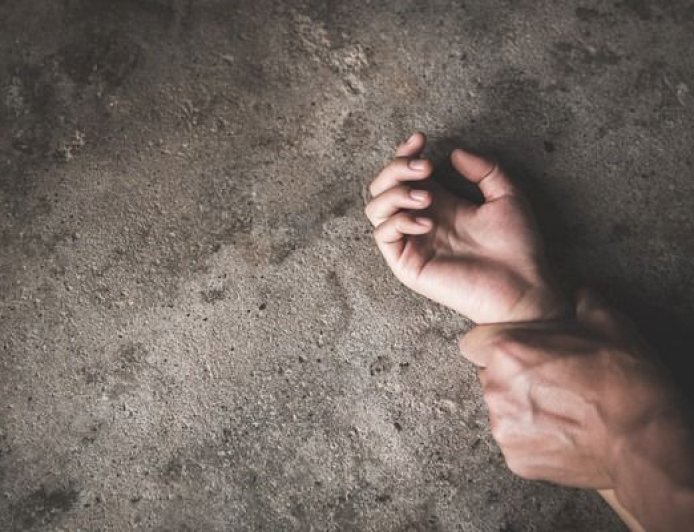 第一次見面就載去摩鐵！軍人「性侵女學生」下場慘了