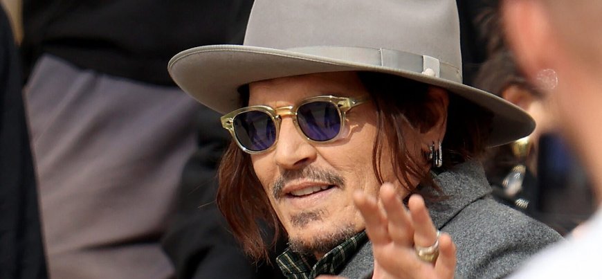 Johnny Depp Poses With Fans At Three Hearts Rum Promo Event