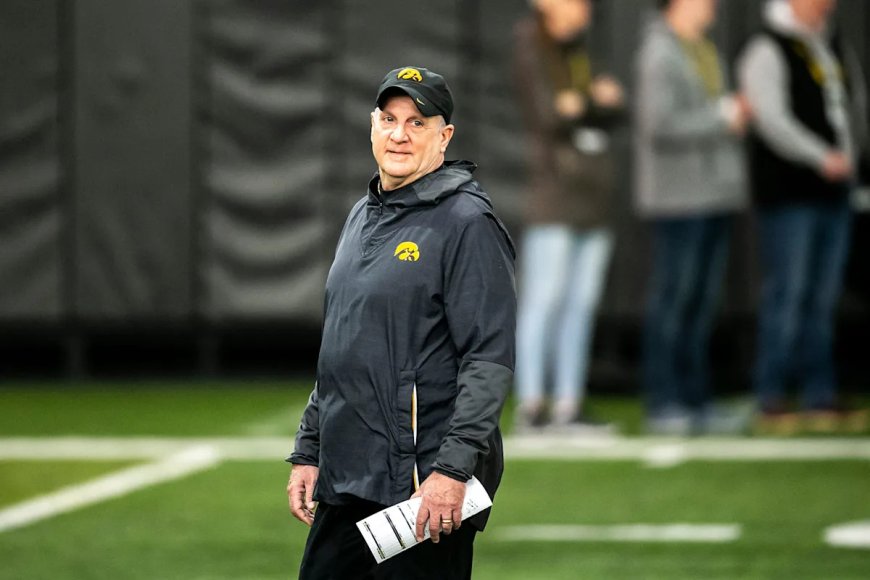 Four-star DL Tommy Riordan announces commitment to Iowa football