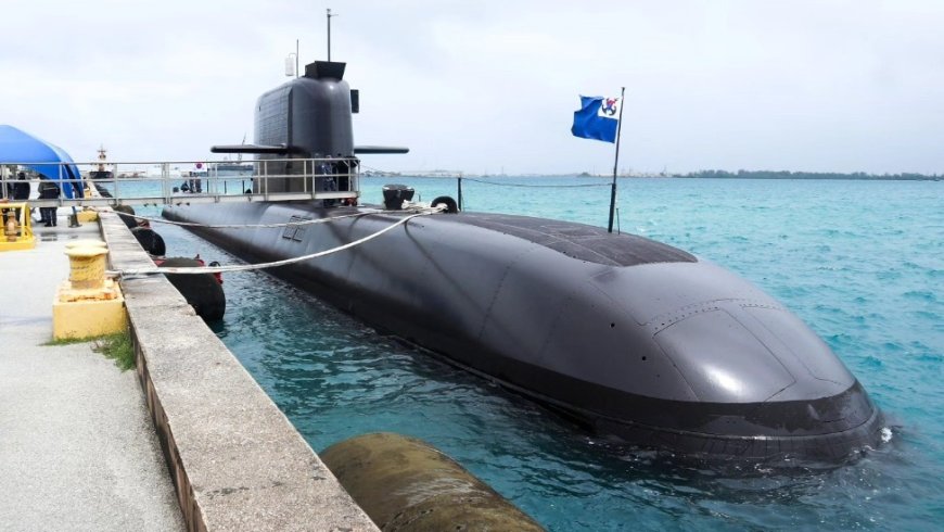 韩国潜艇远航停靠关岛，将到加拿大推销争夺潜艇订单