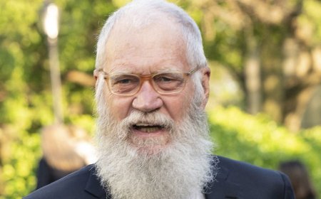 Letterman Keeps Pressing CBS Over Stephen Colbert Exit