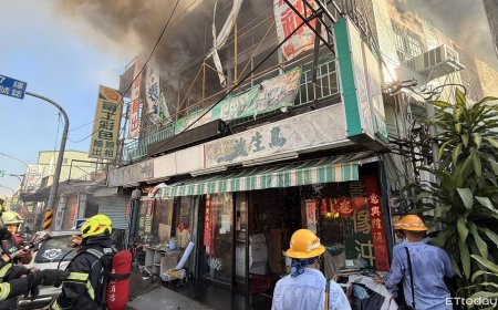 屏東枋寮住宅突冒火煙！　2樓狂燒1小時