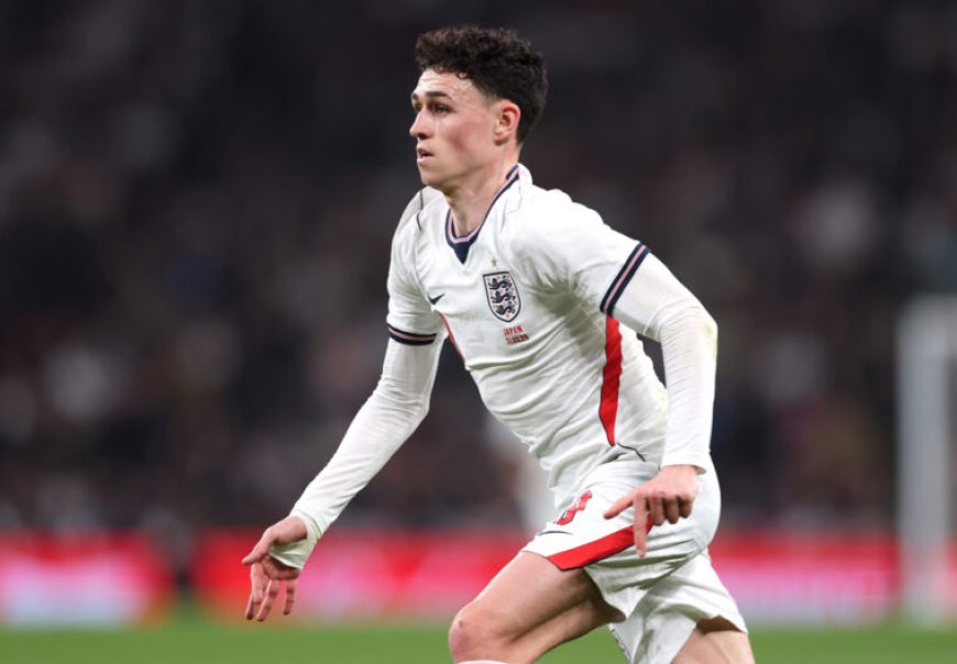 Phil Foden agrees new long-term contract with Manchester City