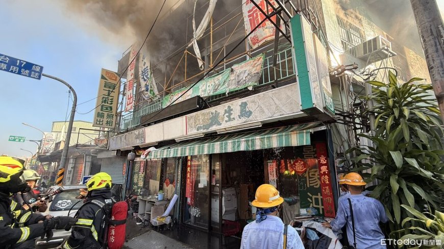 屏東枋寮住宅突冒火煙！　2樓狂燒1小時