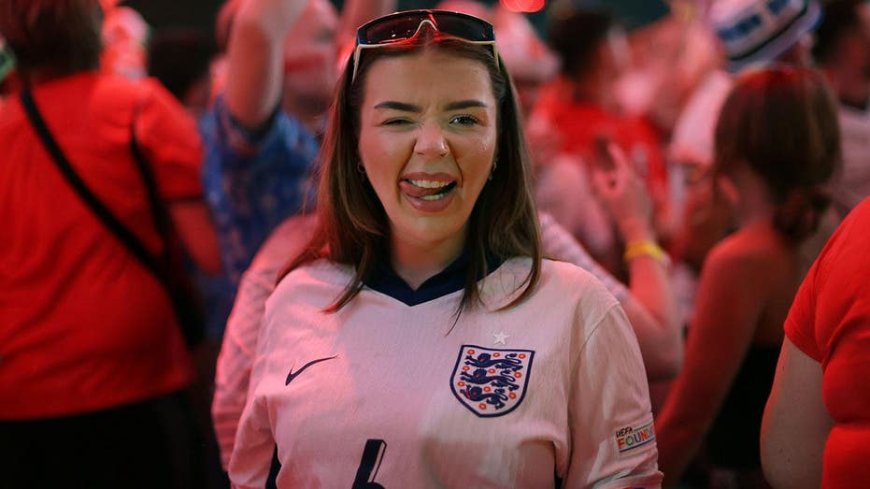 British World Cup fans can't get enough of American hot dogs during the tournament, buy a Bond bike & MEAT!