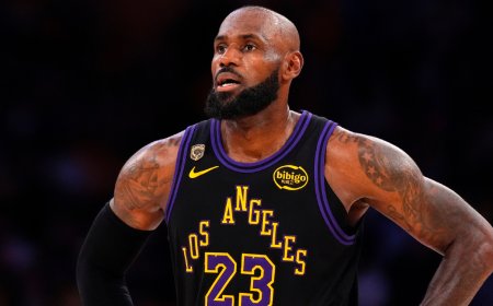 76ers celebrate James’ arrival with coronation photo fit for basketball’s King