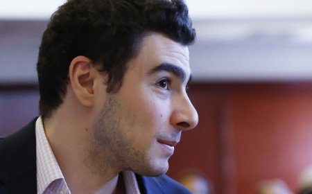枪杀联合健康保险CEO的嫌疑人就联邦指控认罪