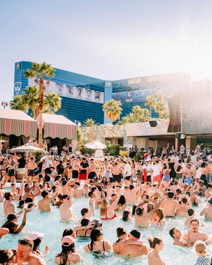How Palm Tree Beach Club Became the Hottest Ticket on the Las Vegas Strip This August